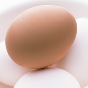 卵:良質なタンパク質を豊富に含み、必須アミノ酸やカルシウム、ビタミン類など栄養満点な食物です。